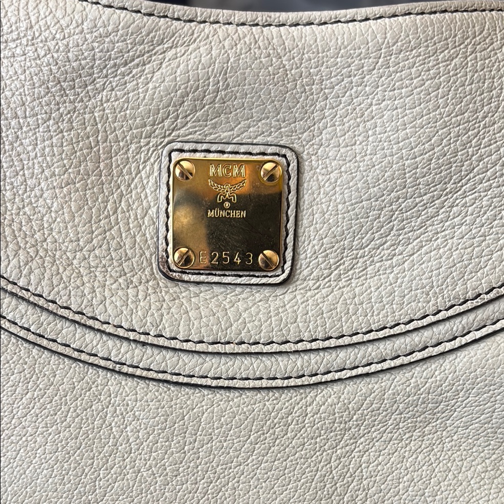 Mcm Cream Leather Women's Bag